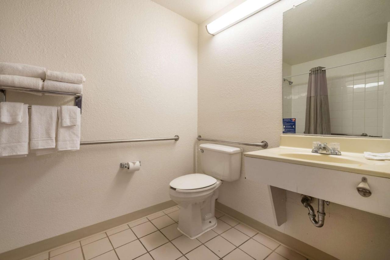 Motel 6 Duluth, Ga - Atlanta - Gwinnett Place Bagian luar foto