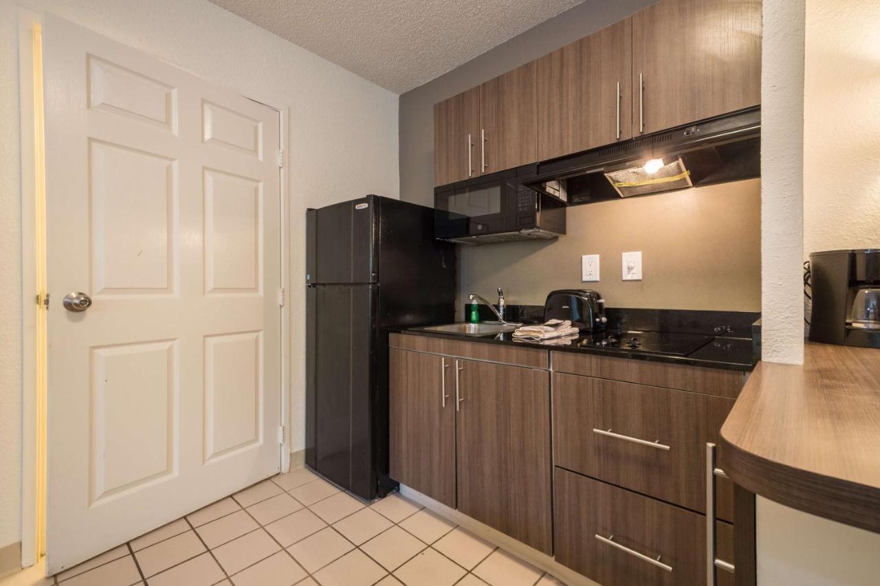 Motel 6 Duluth, Ga - Atlanta - Gwinnett Place Bagian luar foto
